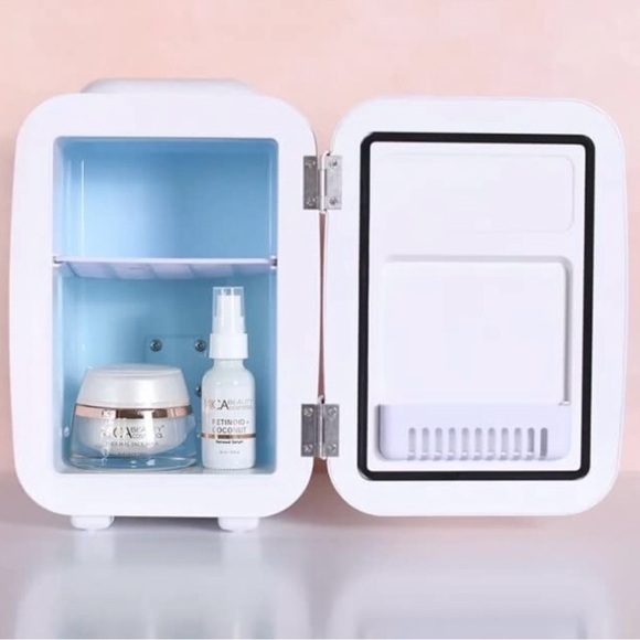NWT Mica Beauty Cosmetics Mini Heating And Cooling Refrigerator - Picture 3 of 4